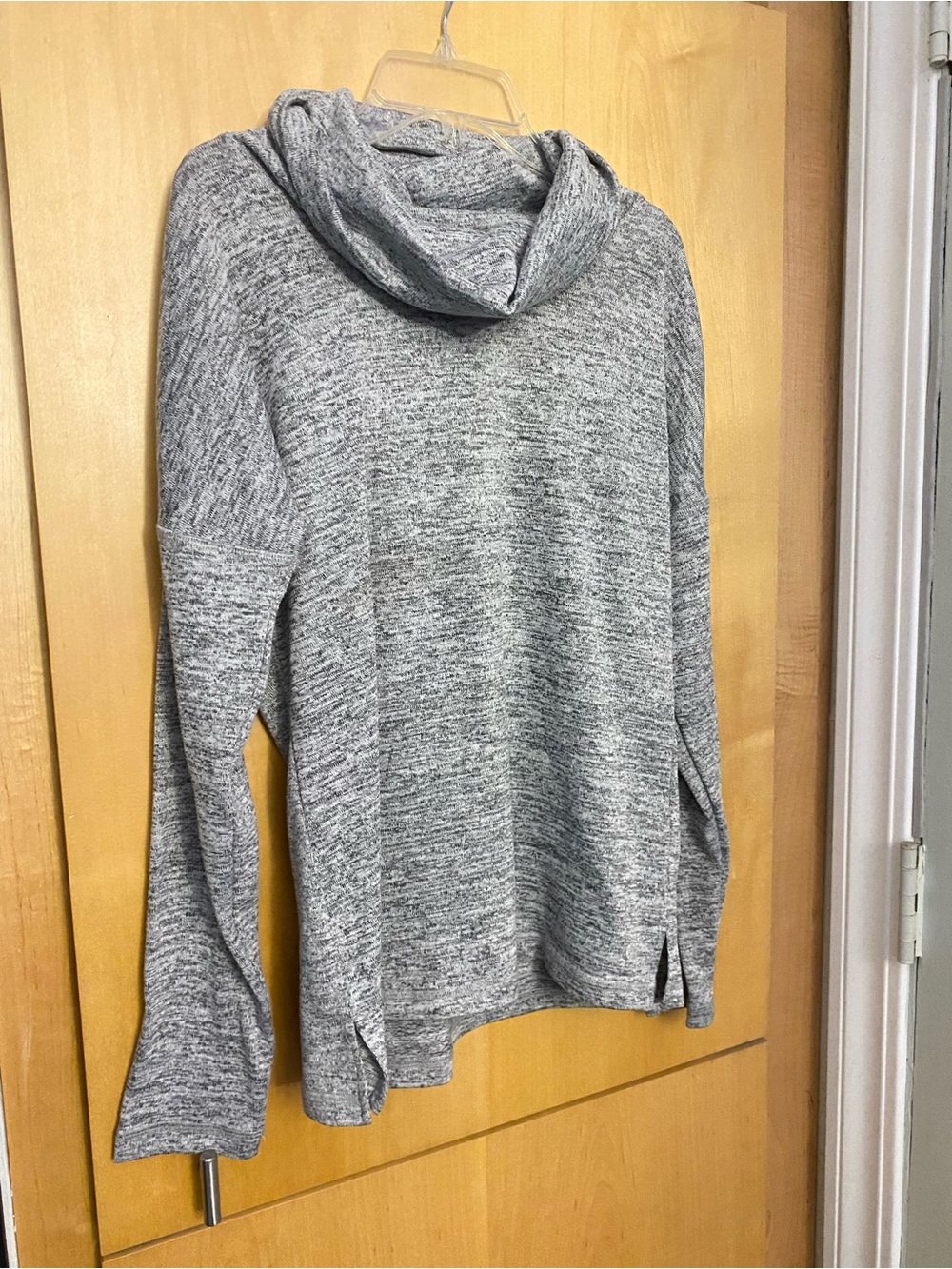 90 Degree By Reflex Heather Gray Cowl Neck Sweater Women’s Medium